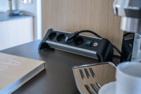 Brennenstuhl 1391040400 - 1,8 m - Indoor - Abgewinkelt - IP20 - 1,5 mm² - Aluminium